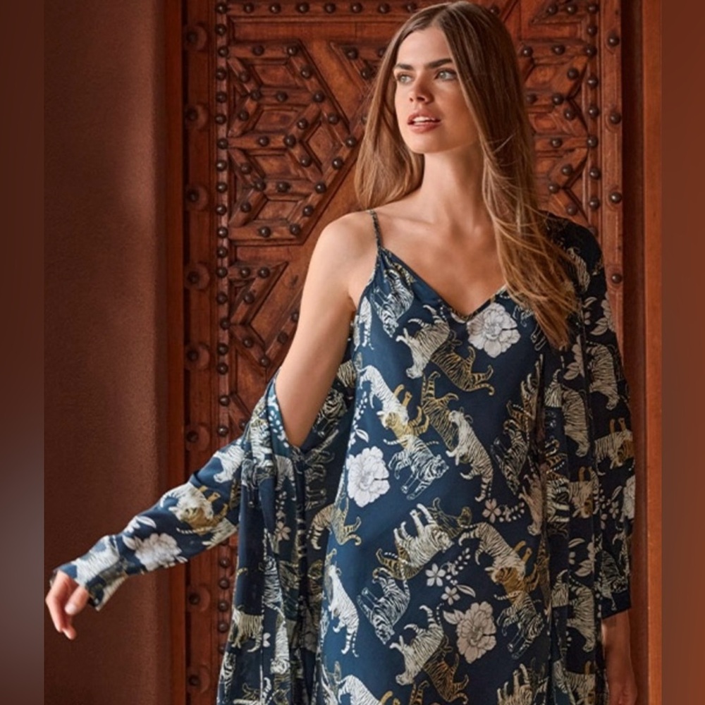 Johnny Was Evelyn Tiger & Peony Silk Robe